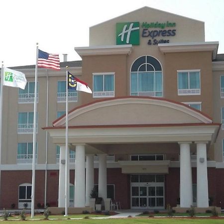 Holiday Inn Express & Suites - Smithfield/Selma By Ihg Esterno foto