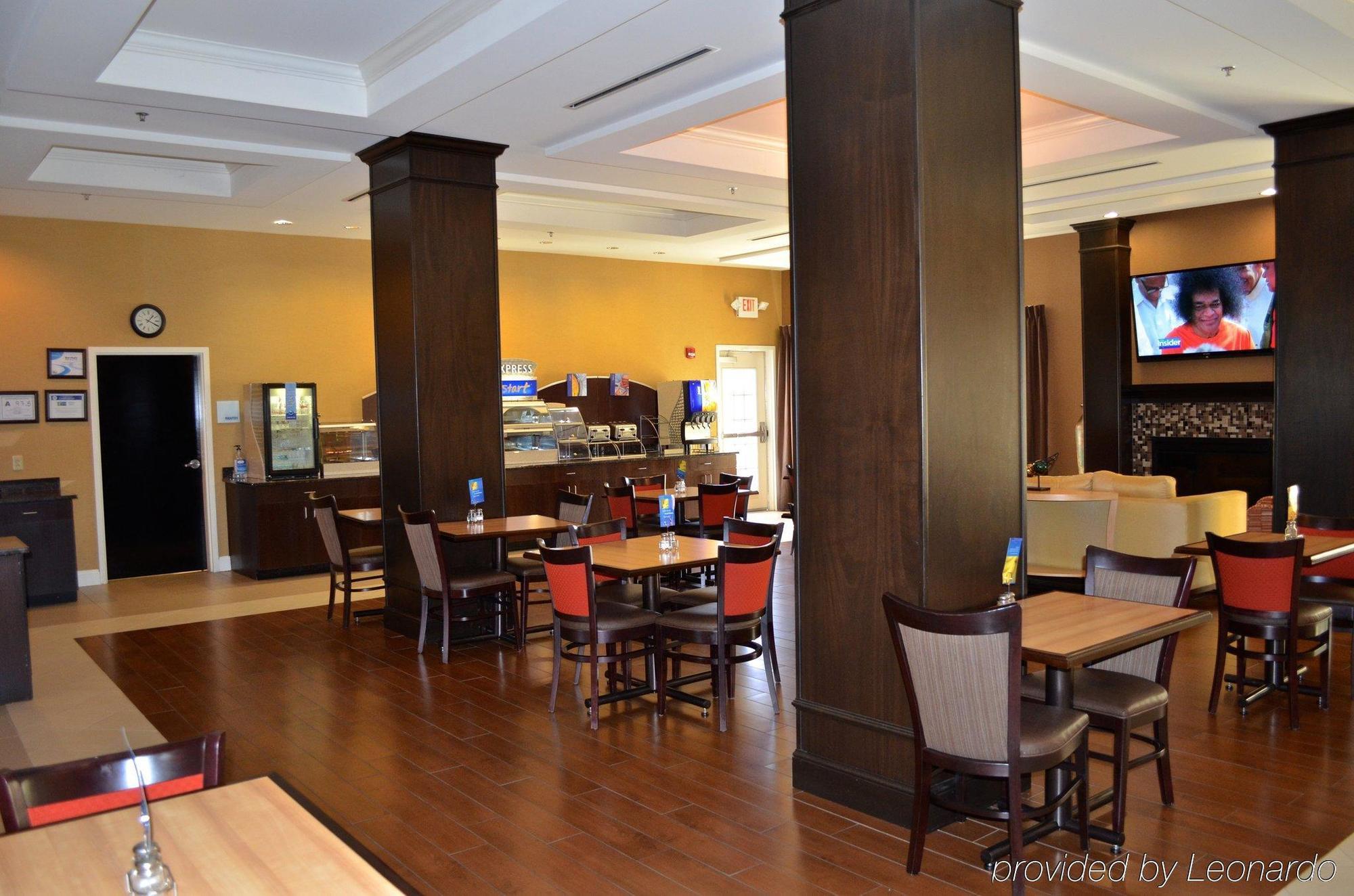 Holiday Inn Express & Suites - Smithfield/Selma By Ihg Esterno foto