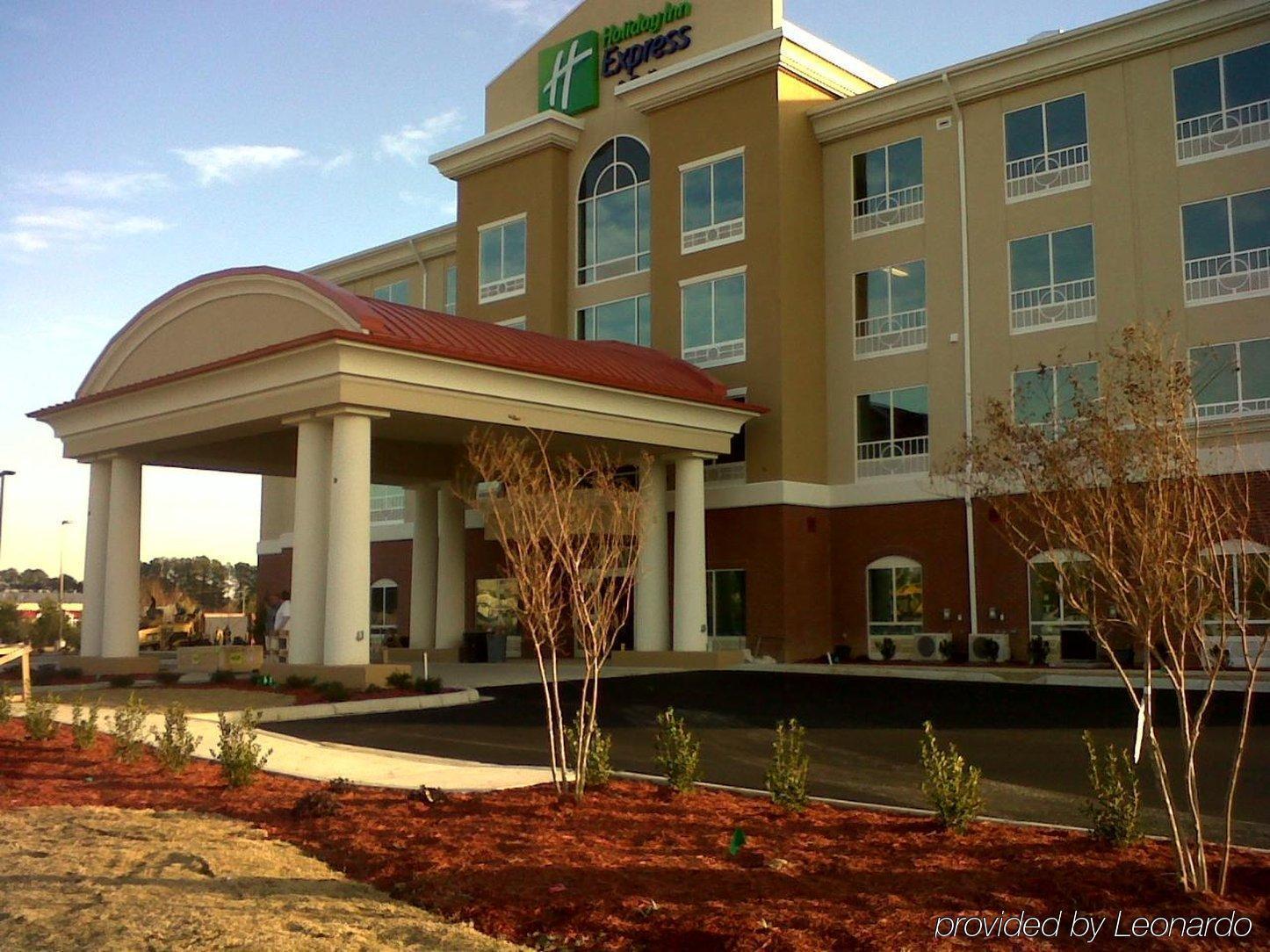 Holiday Inn Express & Suites - Smithfield/Selma By Ihg Esterno foto